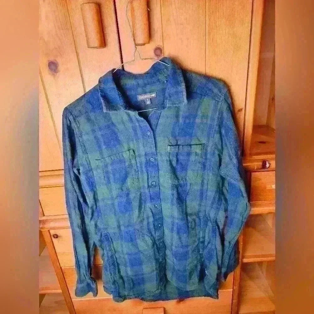 Toad&CO blue and green small  womens long sleeve button up flannel